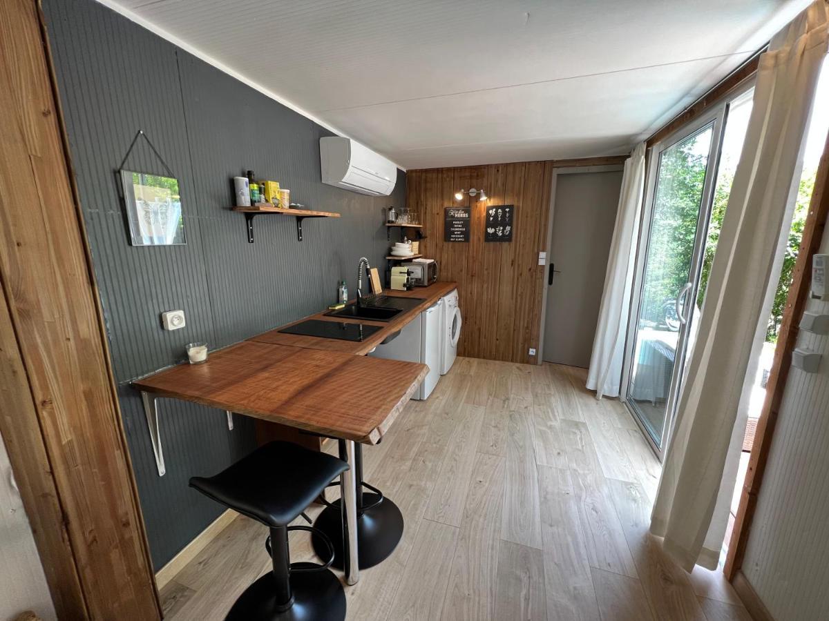 Superbe Cabane Jacuzzi Jardin Clim Wifi Parking Meyreuil Exterior photo